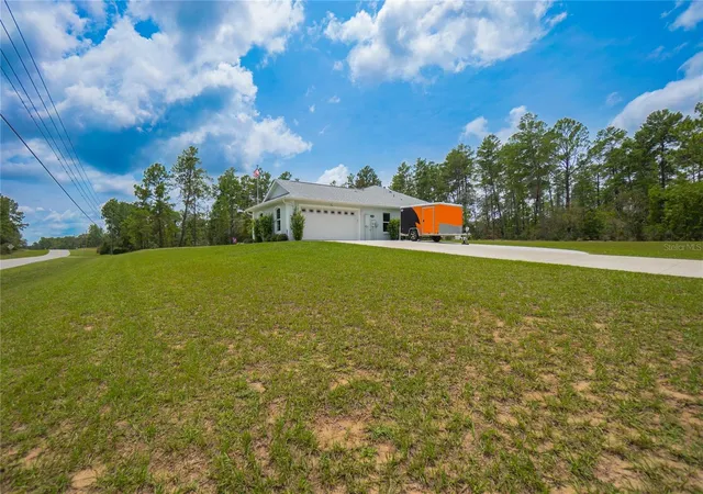 Photo 3 of Single family home for sale at 4136 W Findlay St, Citrus Springs, FL 34433 | MLS# W7888179 | Listing updated on 2026-09-14