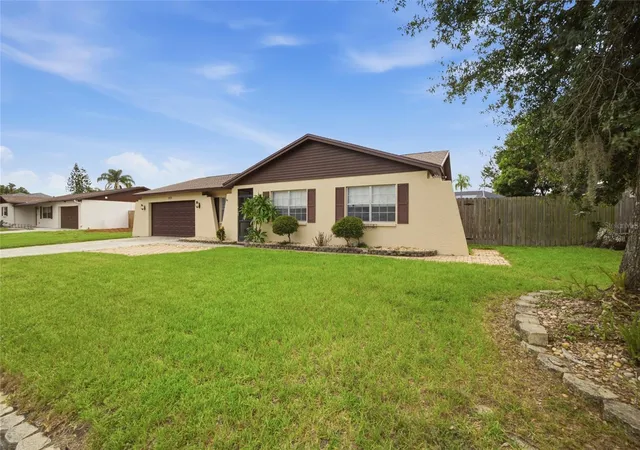 Photo 3 of Single family home for sale at 2971 Forest Cir, Seffner, FL 33584 | MLS# TB8535064 | Listing updated on 2026-09-12