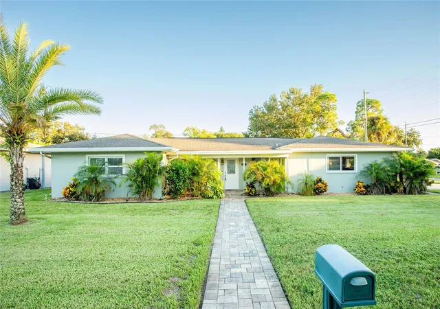 Photo 1 of Sale Pending at 2001 Magnolia Dr, Clearwater, FL 33764 | MLS# S5154860 | Listing updated on 2026-10-14