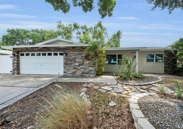 Single family home for sale at 13760 87th Place, SEMINOLE, FL 33776 | MLS# TB8535102
