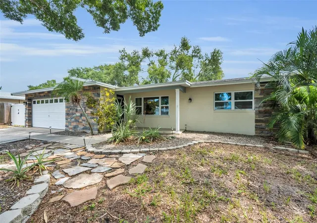 Photo 1 of Single family home for sale at 13760 87th Place, Seminole, FL 33776 | MLS# TB8535102 | Listing updated on 2026-09-12
