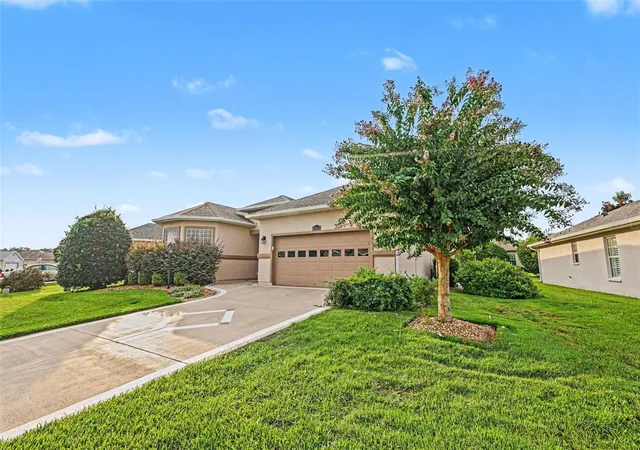 Photo 2 of Single family home for sale at 10888 Se 170th Lane Rd, Summerfield, FL 34491 | MLS# O6430086 | Listing updated on 2026-09-15