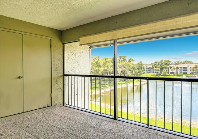 Photo 2 of Condo for sale at 15 Escondido Ct #148, Altamonte Springs, FL 32701 | MLS# V4950510 | Listing updated on 2026-10-06