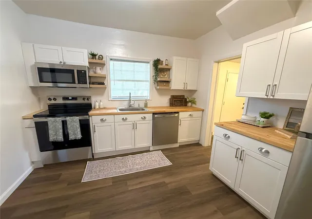 Photo 3 of Single family home for sale at 1210 E 32nd Avenue, Tampa, FL 33603 | MLS# TB8535226 | Listing updated on 2026-10-08