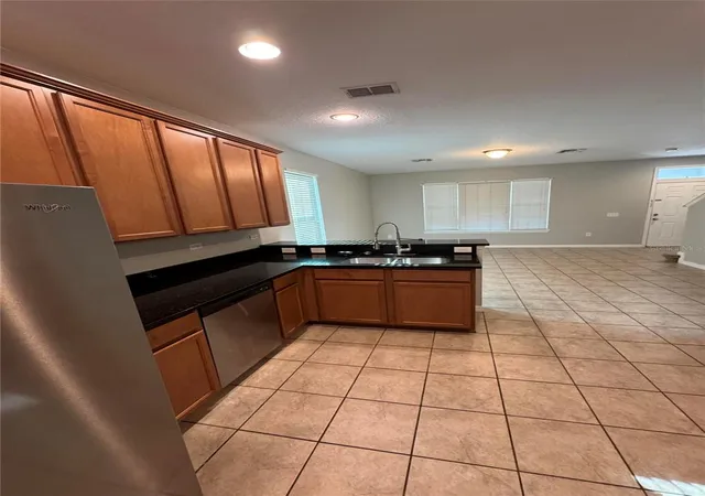 Photo 3 of Single family home for sale at 11938 Silverlake Park Dr, Windermere, FL 34786 | MLS# O6430196 | Listing updated on 2026-09-09
