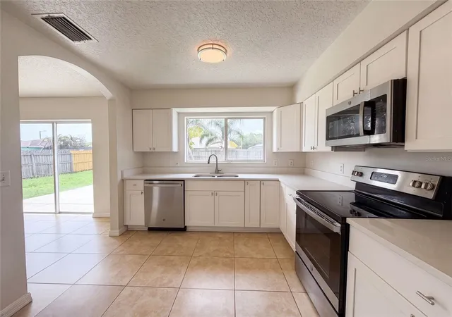 Photo 3 of Single family home for sale at 13236 Pike Lake Dr, Riverview, FL 33579 | MLS# O6430198 | Listing updated on 2026-09-14