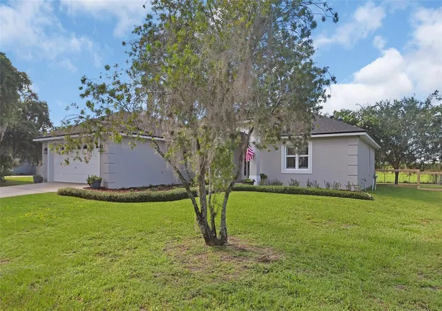 Photo 3 of Single family home for sale at 523 Konomac Lake Dr, Debary, FL 32713 | MLS# V4950519 | Listing updated on 2026-09-12