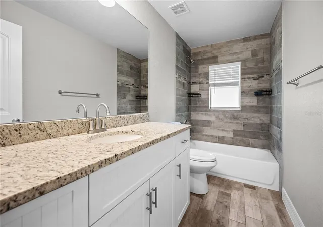 Photo 4 of Single family home for sale at 315 Sweetwater Dr, Rotonda West, FL 33947 | MLS# D6148281 | Listing updated on 2026-09-18
