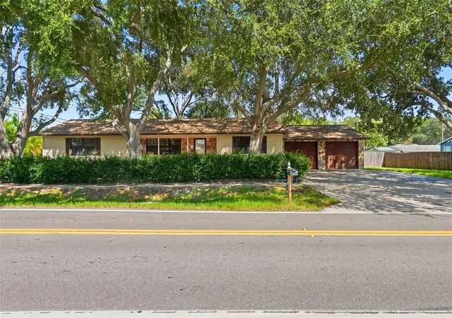 Photo 3 of Single family home for sale at 617 Mehlenbacher Rd, Belleair Bluffs, FL 33770 | MLS# TB8535336 | Listing updated on 2026-09-15