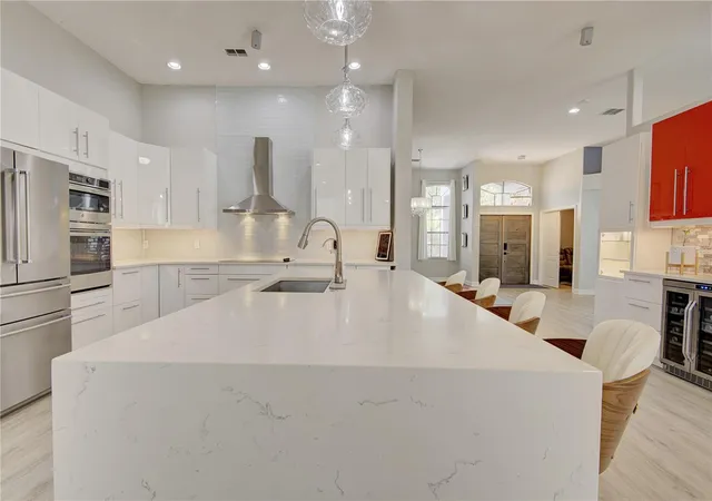 Photo 3 of Single family home for sale at 2407 Foliage Oak Ter, Oviedo, FL 32766 | MLS# O6430250 | Listing updated on 2026-10-01