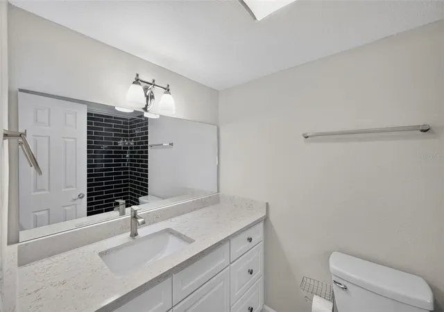 Photo 4 of Condo for sale at 4780 Cove Cir St #103, Saint Petersburg, FL 33708 | MLS# TB8535393 | Listing updated on 2026-10-29