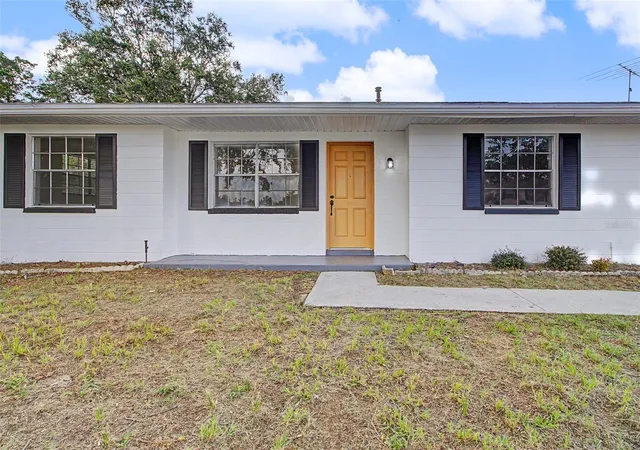Photo 2 of Single family home for sale at 12368 Mayberry Rd, Spring Hill, FL 34609 | MLS# W7888234 | Listing updated on 2026-09-28