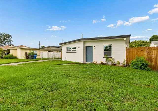 Photo 2 of Single family home for sale at 7812 Egypt Lake Dr, Tampa, FL 33614 | MLS# TB8535511 | Listing updated on 2026-09-09
