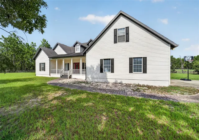 Photo 1 of House for sale at 6351 SE 140 Avenue, Morriston, FL 32668 | MLS# OM729706 | Listing updated on 2026-09-11