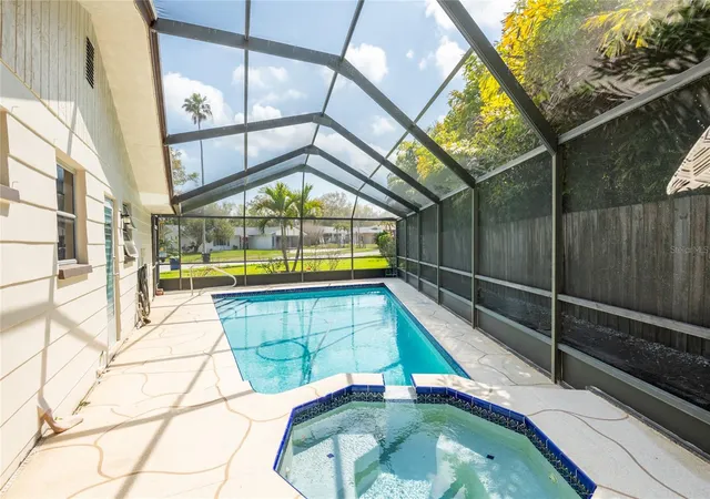 Photo 3 of Single family home for sale at 1830 Oak Forest Dr S, Clearwater, FL 33759 | MLS# TB8535583 | Listing updated on 2026-10-14