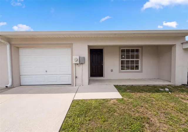 Photo 1 of Townhouse for sale at 37209 Grassy Hl Ln, Dade City, FL 33525 | MLS# O6430600 | Listing updated on 2026-09-14