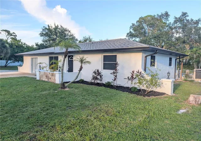 Photo 4 of Sale Pending at 2152 Basin, Port Charlotte, FL 33952 | MLS# C7529202 | Listing updated on 2026-10-08