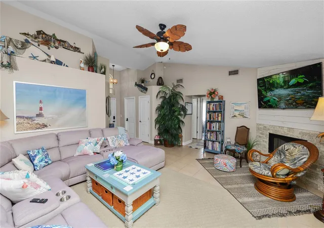 Photo 4 of Single family home for sale at 6201 Vintage Dr, Lakeland, FL 33809 | MLS# L4964014 | Listing updated on 2026-10-07