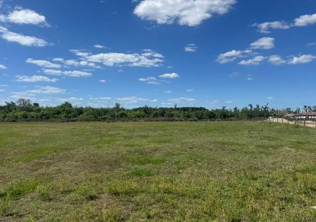 Photo 3 of Sale Pending at 14182 Haynes Rd, Dover, FL 33527 | MLS# TB8535833 | Listing updated on 2026-09-26