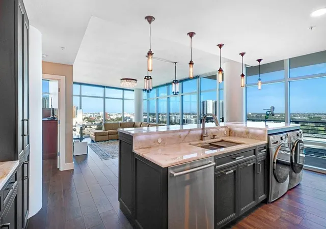 Photo 4 of Condo for sale at 1120 E Kennedy Blvd #1416, Tampa, FL 33602 | MLS# TB8535836 | Listing updated on 2026-10-22