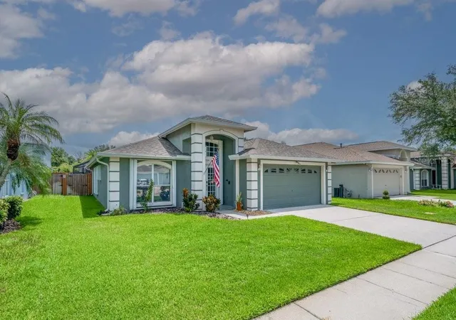 Photo 1 of Single family home for sale at 1924 Sedgefield St, Brandon, FL 33511 | MLS# TB8535881 | Listing updated on 2026-10-20