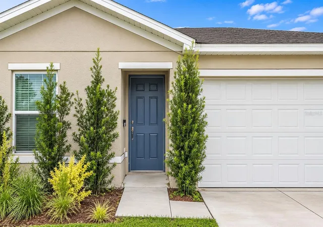 Photo 3 of Single family home for sale at 1876 Iowa Dr, Sumterville, FL 33585 | MLS# OM729784 | Listing updated on 2026-10-01