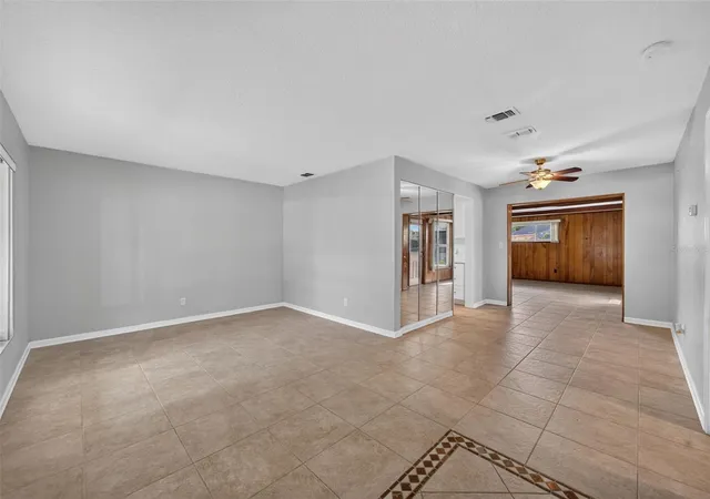 Photo 4 of Single family home for sale at 2641 Carvell Ct, Winter Park, FL 32792 | MLS# O6430894 | Listing updated on 2026-10-02