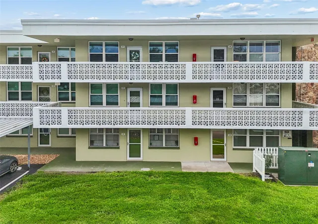 Photo 2 of Condo for sale at 4885 1st Street Ne #307, Saint Petersburg, FL 33703 | MLS# TB8536030 | Listing updated on 2026-09-12
