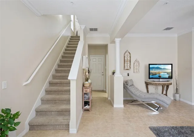 Photo 4 of Townhouse for sale at 624 Pensacola Ln, Lake Mary, FL 32746 | MLS# O6430912 | Listing updated on 2026-10-02