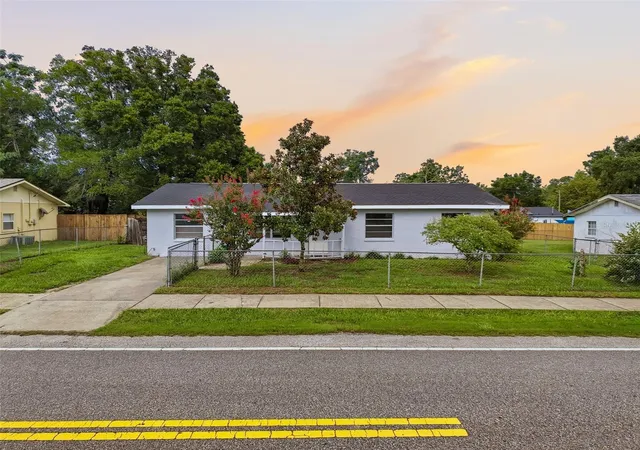 Photo 3 of Single family home for sale at 6376 Cammie St, Brooksville, FL 34602 | MLS# W7888279 | Listing updated on 2026-09-15