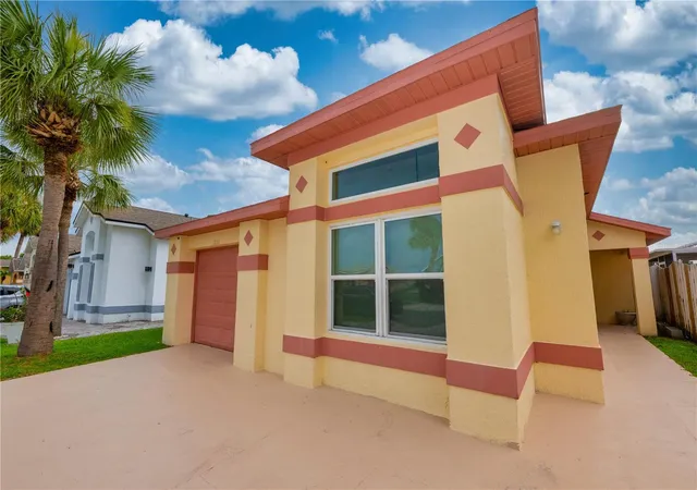 Photo 3 of Single family home for sale at 3222 Brewster Dr, Kissimmee, FL 34743 | MLS# S5155058 | Listing updated on 2026-09-12
