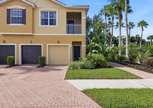 Condo for sale at 8098 Moonstone Dr #17-203, SARASOTA, FL 34233 | MLS# A4702131