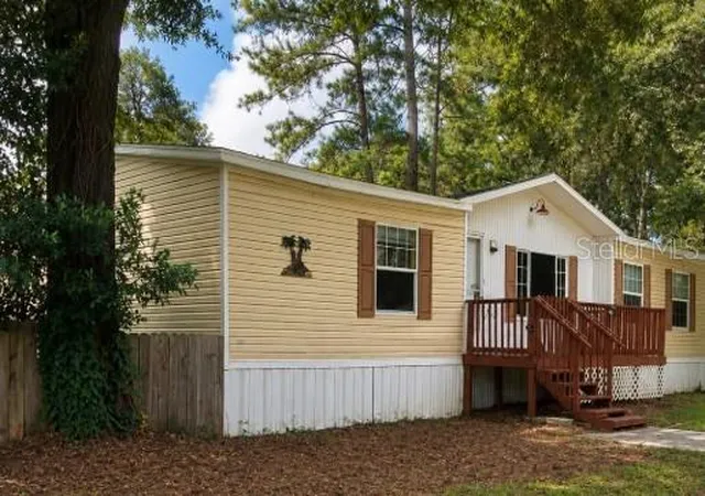 Photo 2 of Manufactured home for sale at 8500 Nw 10th Terrace, Ocala, FL 34475 | MLS# G5116101 | Listing updated on 2026-09-11