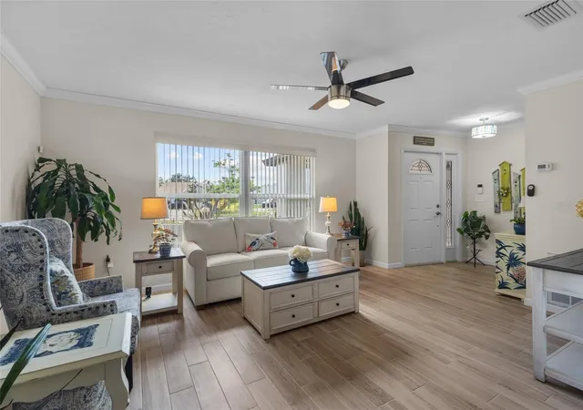 Photo 3 of Single family home for sale at 6640 Waterford Ln, Sarasota, FL 34238 | MLS# N6145272 | Listing updated on 2026-10-04