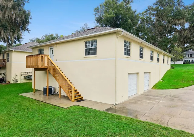 Photo 1 of Single family home for sale at 180 E Minnehaha Ave, Clermont, FL 34711 | MLS# O6431113 | Listing updated on 2026-10-06