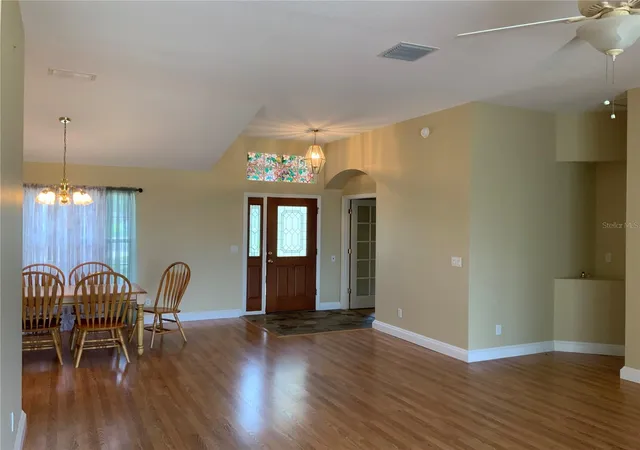 Photo 3 of Single family home for sale at 5475 Bounty Cir, Tavares, FL 32778 | MLS# O6431157 | Listing updated on 2026-10-02