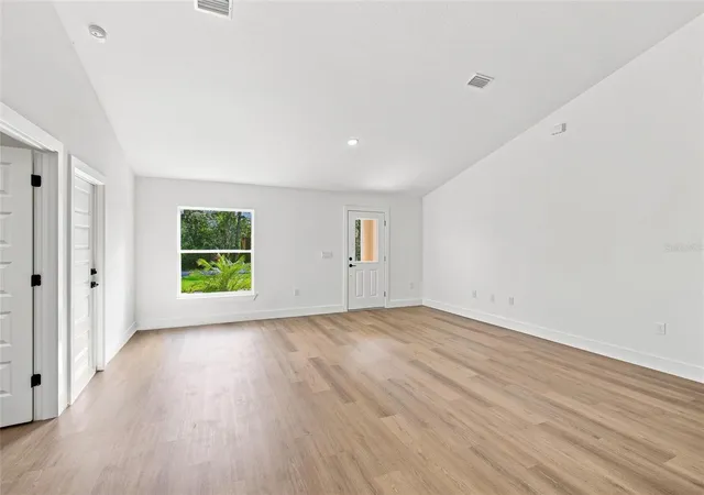 Photo 4 of Single family home for sale at 6898 Dickinson Dr, Sebring, FL 33872 | MLS# P4939522 | Listing updated on 2026-10-08