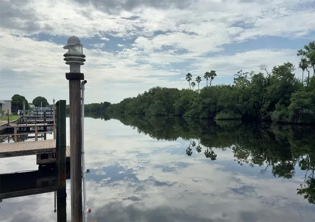 Photo 1 of Manufactured home for sale at 436 Mount Oak Ave Ne #747, Saint Petersburg, FL 33702 | MLS# TB8536334 | Listing updated on 2026-09-12