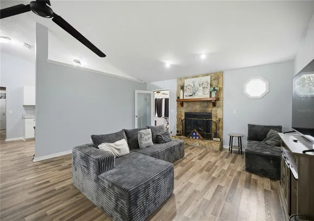 Photo 3 of Single family home for sale at 6550 Se 88th Street, Ocala, FL 34472 | MLS# OM729856 | Listing updated on 2026-09-11