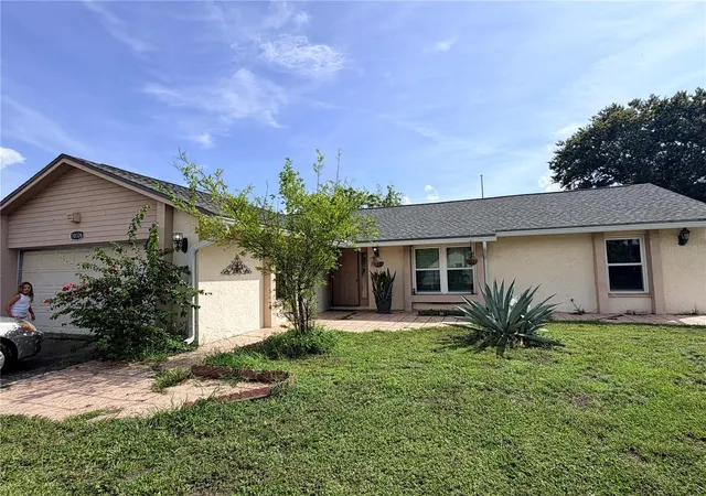 Photo 2 of Single family home for sale at 10326 Out Is Dr, Tampa, FL 33615 | MLS# TB8536362 | Listing updated on 2026-09-25