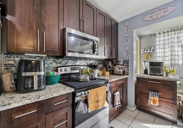 Photo 3 of Single family home for sale at 10326 Out Is Dr, Tampa, FL 33615 | MLS# TB8536362 | Listing updated on 2026-09-25