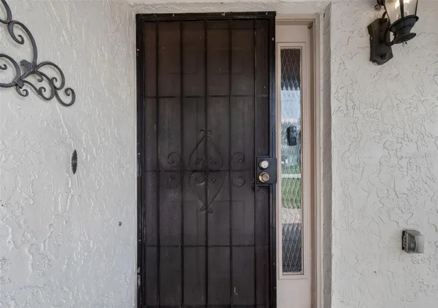 Photo 4 of Single family home for sale at 10326 Out Is Dr, Tampa, FL 33615 | MLS# TB8536362 | Listing updated on 2026-09-25