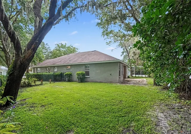 Photo 3 of Single family home for sale at 15536 Gannetglade Ln, Lithia, FL 33547 | MLS# O6431250 | Listing updated on 2026-09-25