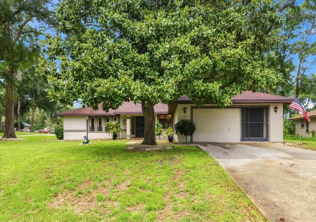 Photo 3 of Single family home for sale at 9251 SW 192nd Court, Dunnellon, FL 34432 | MLS# OM729870 | Listing updated on 2026-09-24