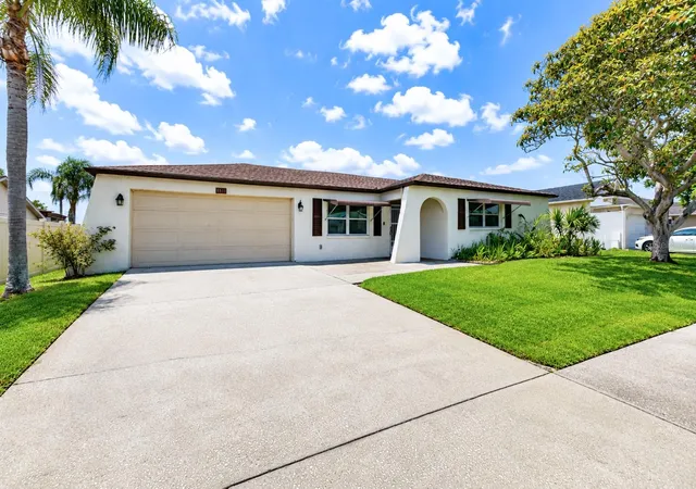 Photo 2 of Single family home for sale at 8811 Martinique Ln, PORT RICHEY, FL 34668 | MLS# TB8536723 | Listing updated on 2026-10-07