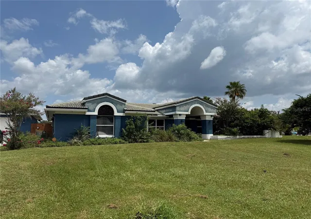 Photo 3 of Single family home for sale at 2749 S Stewart St, Kissimmee, FL 34746 | MLS# O6431608 | Listing updated on 2026-09-15