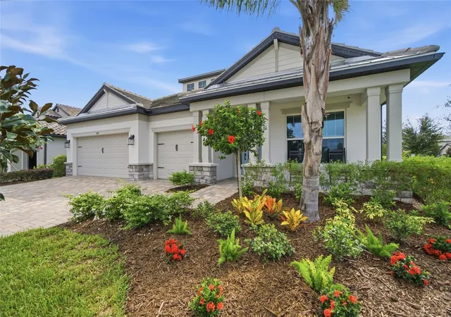 Photo 4 of Single family home for sale at 4815 Honey Dew Ln, Bradenton, FL 34211 | MLS# A4702325 | Listing updated on 2026-10-04