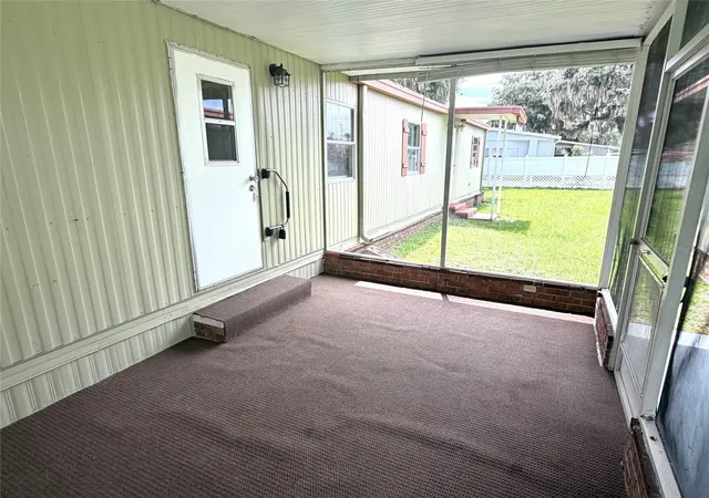 Photo 3 of Manufactured home for sale at 5562 Lansing Dr, Wildwood, FL 34785 | MLS# G5116197 | Listing updated on 2026-09-11