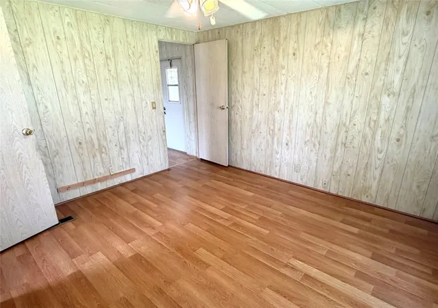 Photo 4 of Manufactured home for sale at 5562 Lansing Dr, Wildwood, FL 34785 | MLS# G5116197 | Listing updated on 2026-09-11