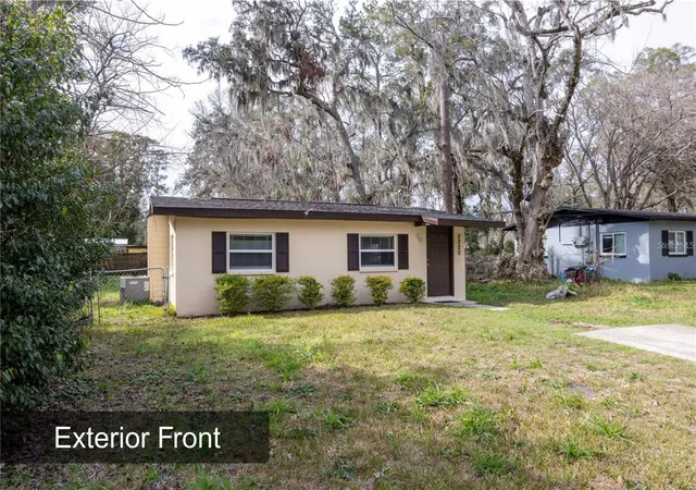 Photo 3 of Single family home for sale at 2220 Se 46th Terrace, Gainesville, FL 32641 | MLS# GC542571 | Listing updated on 2026-09-11